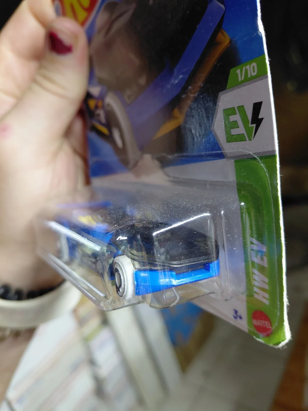 Hot Wheels Solar Reflex (Model JJH85) from the 2026 HW EV series (7/250, 1/10).